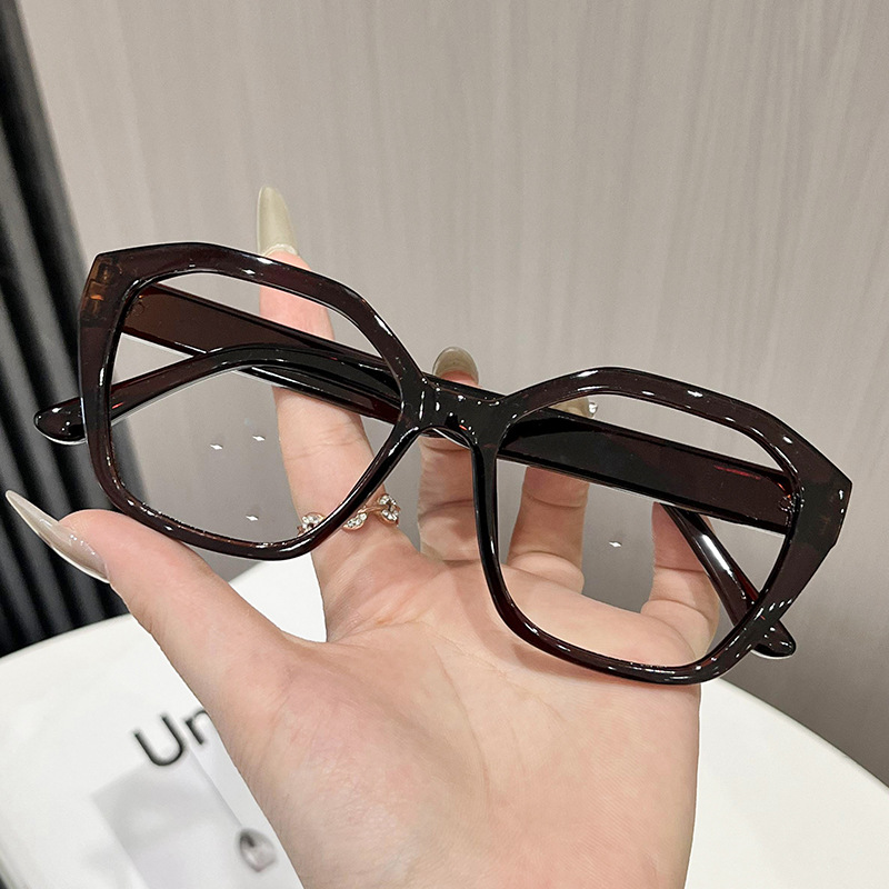 Minimalistyczne okulary retro z filtrem światła niebieskiego_voghion.com