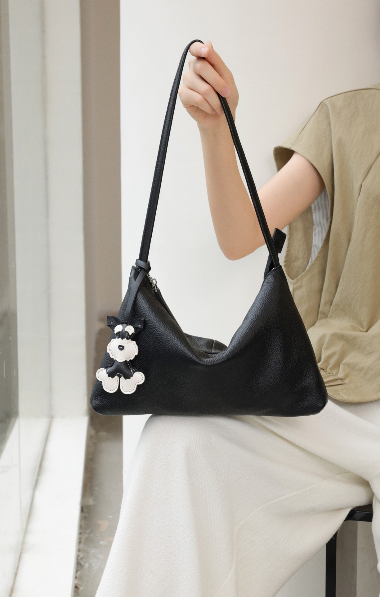 Casual Soft Leather Large Capacity Women's Bag 2025 New Simple Crossbody Commuter Bag Versatile Shoulder Tote Bag - Thumbnail 8