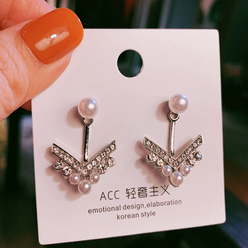 Серебряная нить из жемчуга, короткие серьги в форме сердца, образец silver 925, стиль Chanel, яркий броский стиль, интернет-знаменитость
