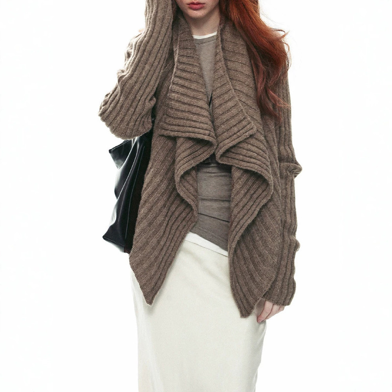 French-style elegant, textured knit cardigan for women, a sophisticated and fashionable shawl-style outerwear piece, perfect for work and easy to match with any outfit French-style elegant, textured knit cardigan for women, a sophisticated and fashionable shawl-style outerwear piece, perfect for work and easy to match with any outfit