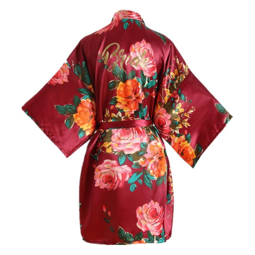 Camisón de la boda dorado peonía pintado a mano de seda artificial Novia vestido de maquillaje de la boda Vestido de la mañana comercio exterior