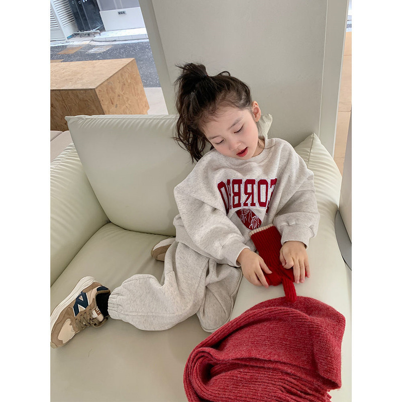 Girls' suit autumn new letter embroidered sports sweater + fashionable sweatpants 2-piece set for children