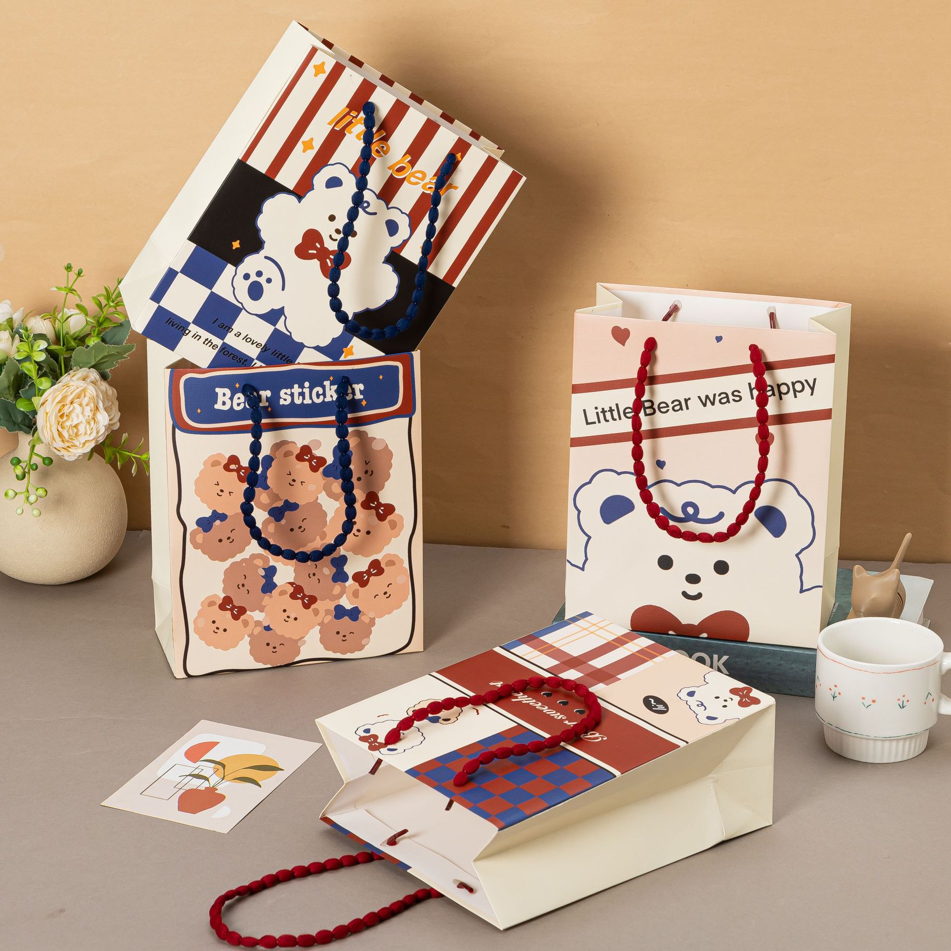 Nuevas bolsas de regalo exquisitas con diseño de animales de dibujos animados en relieve con cuerda de burbujas, directamente del fabricante, para el Día de la Mujer y San Valentín.