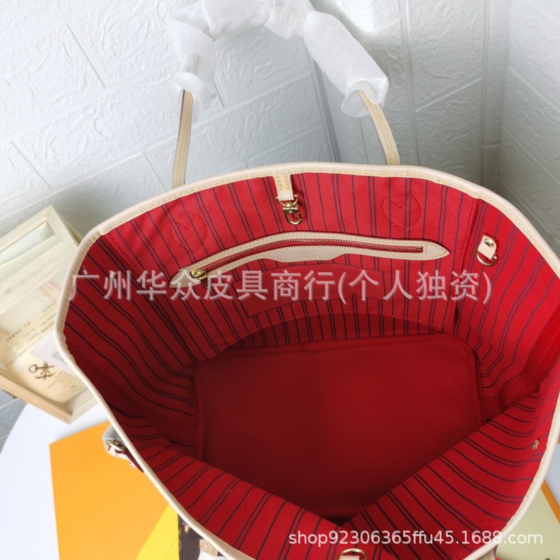 노안 내부 빨간색