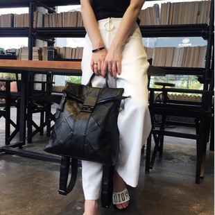 Backpack New Large Capacity Anti-Theft Women's Backpack High-End Versatile Lightweight Travel School Bag