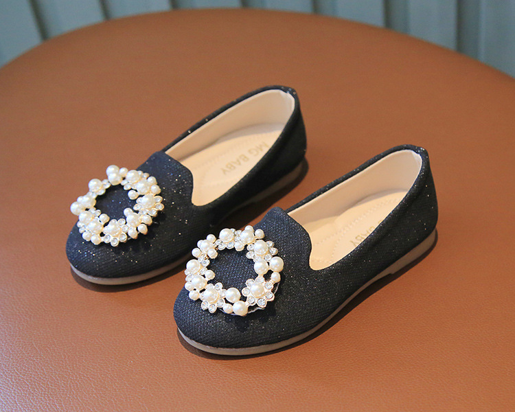 Sapatos de pele para menina estilo princesa com pérolas_voghion.com