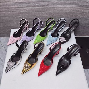 ����vrscer��ŮЬ�r���¿����Q�˳������^Ƥ���^���߼���Ь�W����