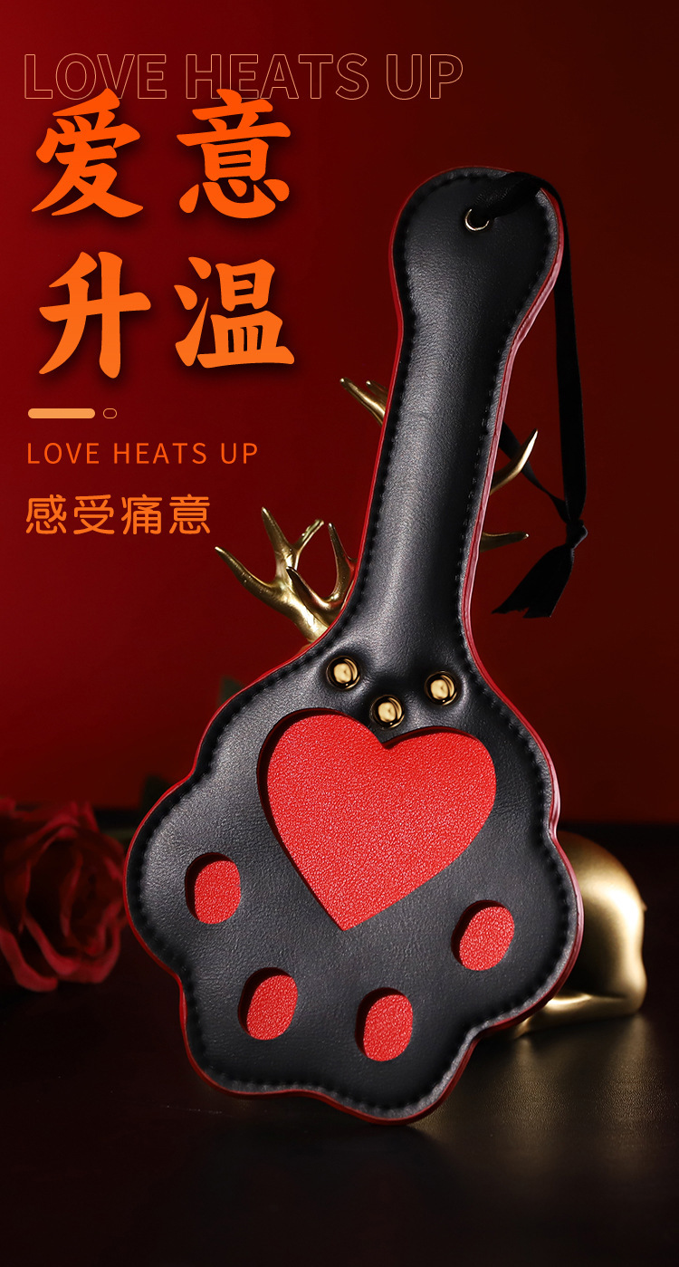 PU Leather Whip and Cat Paw Paddle Set for Adult Couples — detail image 9