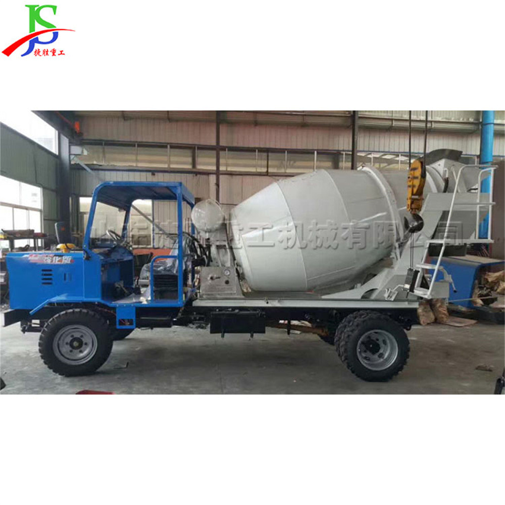 Vehículo de transporte de mezcla de piedras finas de concreto camión de transporte de cuatro ruedas del sitio de construcción totalmente cerrado conductor camión tanque de transporte de concreto