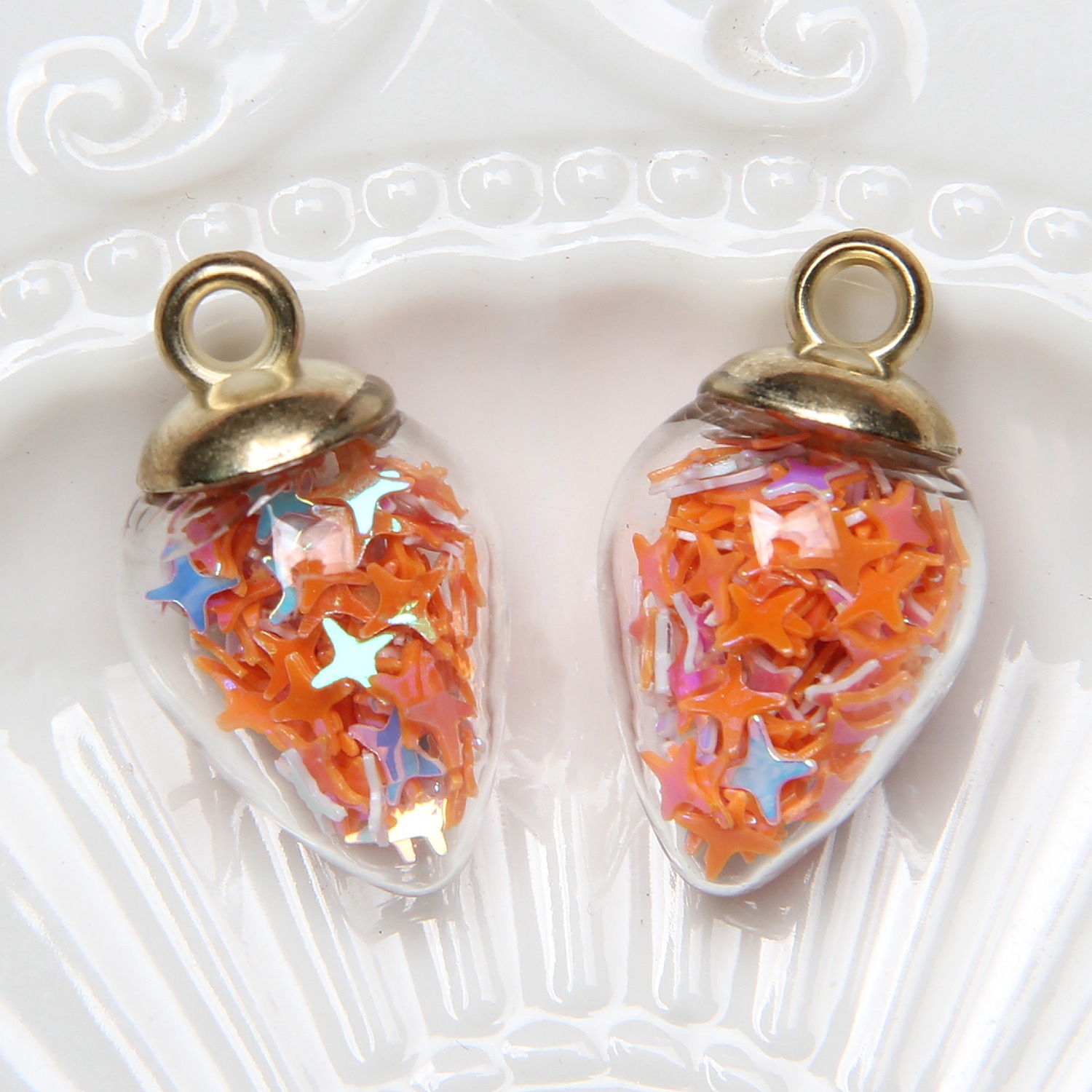 3g Weight Pendant Jewelry Making Type DIY Jewelry Accessories Classification 1 Piece Quantity Glass/Colored Glaze Material Astronaut, Heart Shape Pattern Sweet Style 1 Piece Glass/Colored Glaze Astronaut Heart Shape Pendant 6