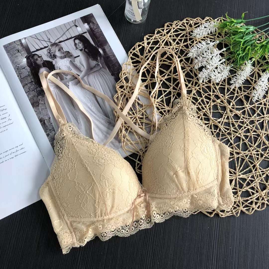Nueva colección de pecho push-up ajustable de dos pechos cómoda sin costuras ropa interior delgada inalámbrica sujetador de mujer