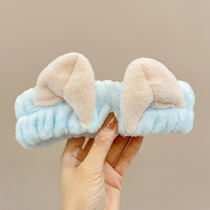 Hermosas bandas de pelo de peluche de dibujos animados otoño y invierno para mujeres lava la cara impermeable antideslizante pañuelo red 2025 nuevo paquete de cabello joyas de cabeza