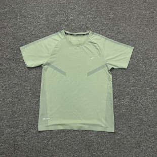 2025 New Men's Loose Ice Silk Quick-Drying T-Shirt Breathable Sports Running Fashion Round Neck Sports T-Shirt Thin