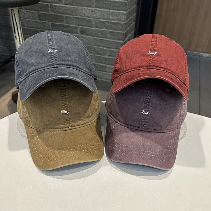 Baseball Cap for Women with Personalized Letter Embroidery, New Soft-Top Style for All Seasons, Couple's Duckbill Cap, Autumn and Winter, Makes the Face Look Smaller, High Quality Baseball Cap for Women with Personalized Letter Embroidery, New Soft-Top Style for All Seasons, Couple's Duckbill Cap, Autumn and Winter, Makes the Face Look Smaller, High Quality