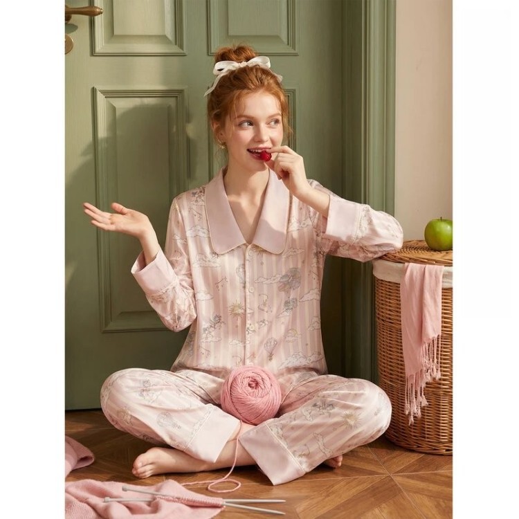 2026 Spring and Autumn Thin Pajamas for Women, Gentle Floral Pajama Set, Spring Healing Style Printed Homewear Two-Piece Set 2026 Spring and Autumn Thin Pajamas for Women, Gentle Floral Pajama Set, Spring Healing Style Printed Homewear Two-Piece Set