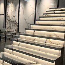 楼梯地砖悬浮踏步网红砖密别墅岩板缝下挂瓷砖梯级旋转一体式佛山