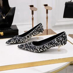 237-21 Korean version new fashionable and elegant banquet glittering sequin women's shoes with a shallow cut pointed toe and a shiny crystal single shoe in the middle heel