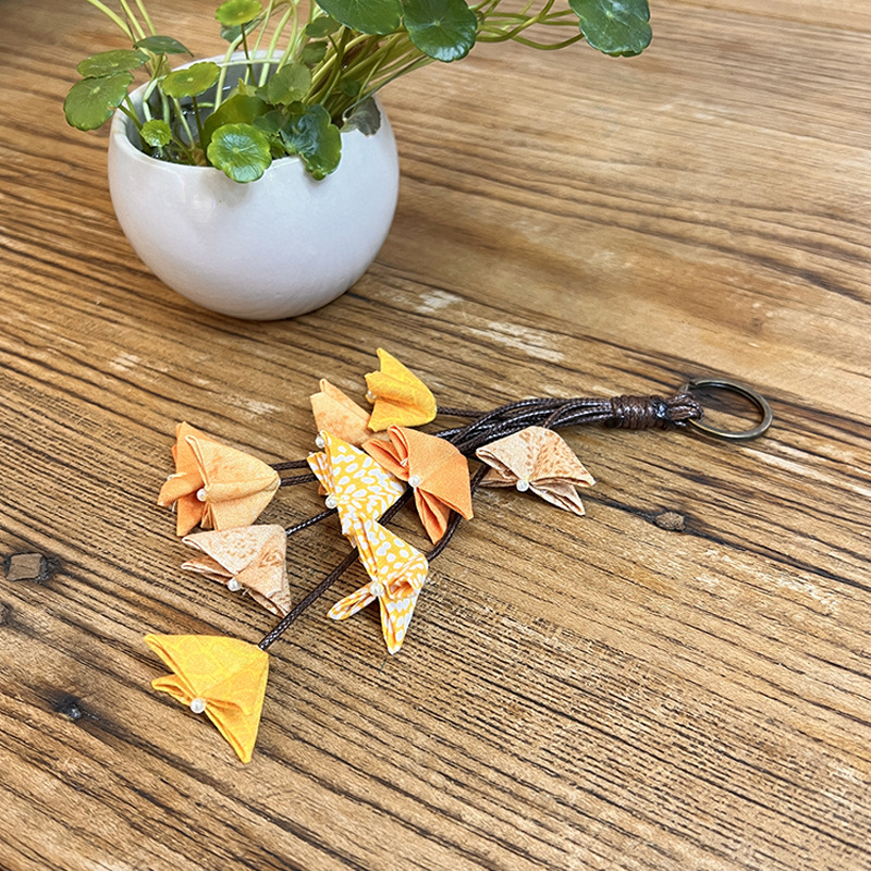 Lirio de los valles coche colgante patchwork adornos Lu bordado hecho a mano bordado DIY patchwork material de producción paquete adornos colgantes