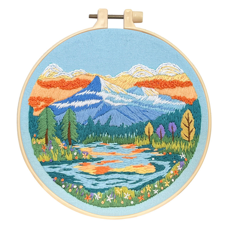 Lu bordado montaña de la luna pintura colgante hecha a mano DIY material bordado paquete de pintura colgante de paisaje forestal conjunto inglés de cuatro piezas