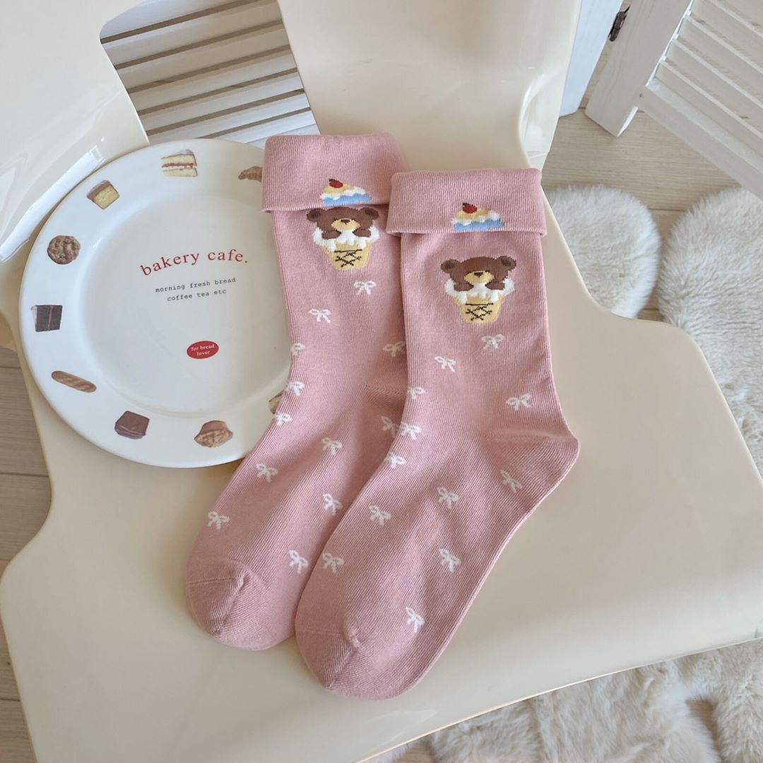 핑크 러플 콘 곰