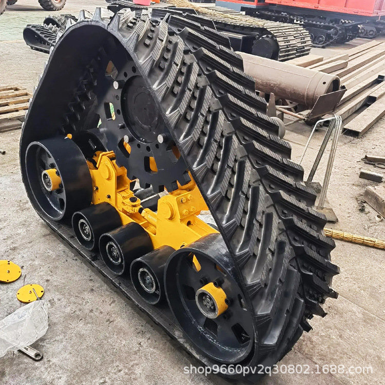 Triangular track chassis customization (deposit)