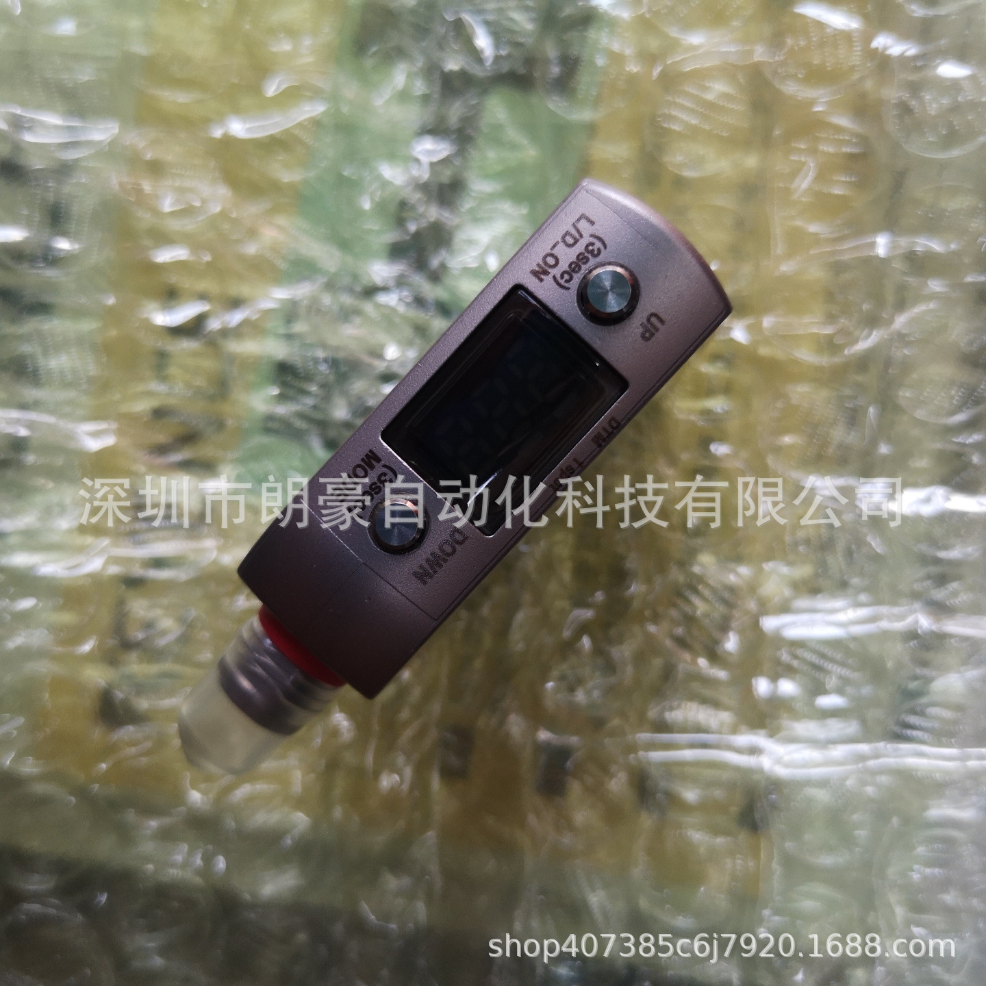 基恩士LR-ZB100CP LR-ZH500C3P LR-ZH500CP LR-ZH500CN激光传感器