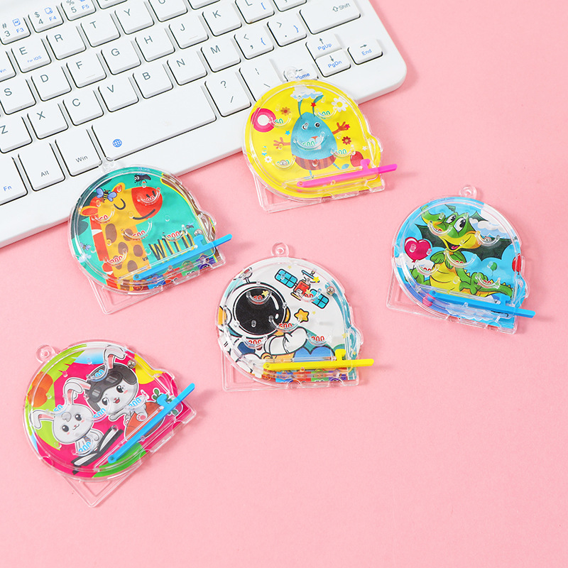 Nuevo pequeño cartón de dibujos animados para niños juguetes creativos máquina de puntuación creativa juegos de mano juguetes laberinto