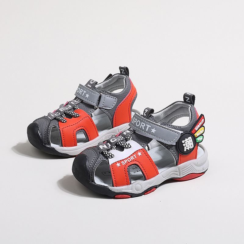 2023 verano cómodo en stock zapatos casuales de los niños zapatos de playa de los niños del bebé de moda estilo coreano zapatos del niño del bebé intermitente sandalias