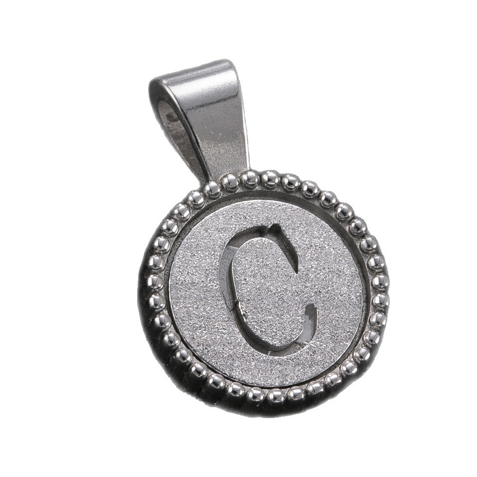 Colgante único Joyas de acero de titanio transfronterizas Marca redonda 26 letras inglesas Accesorios para collares Moda Joyería de acero inoxidable salvaje