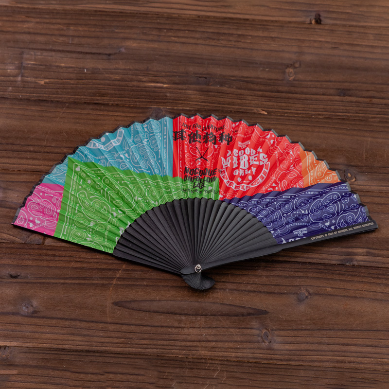 Ventilador de seda plegable personalizado de estilo japonés ventilador de regalo ventilador publicitario ventilador de papel de bambú ventilador de seda ventilador plegable ventilador antiguo ventilador