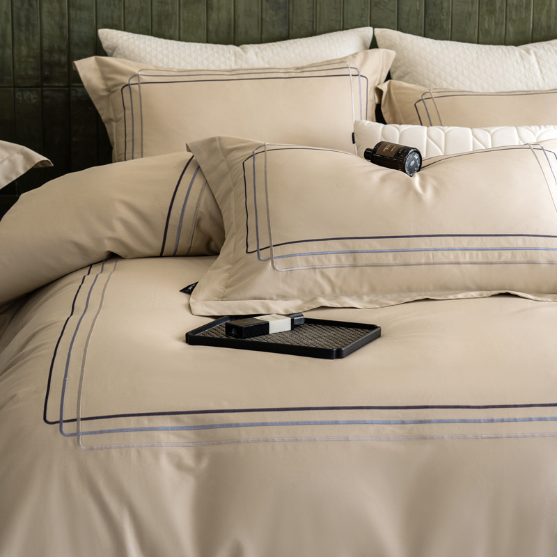 Xinjiang Long-Staple Cotton Four-Piece Set Italian Light Luxury Embroidered Solid Color Bedding Bed Sheet Duvet Cover Bedding Shipped from Nantong