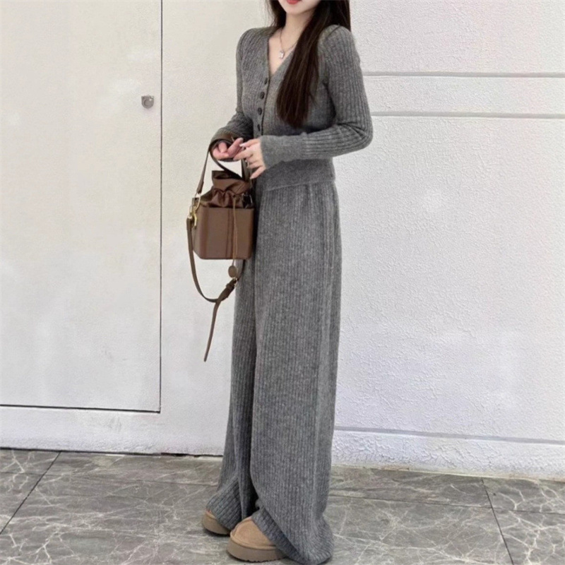2025秋冬修身百搭毛衣套装女两件套v领开衫显瘦高腰针织衫+阔腿裤|undefined