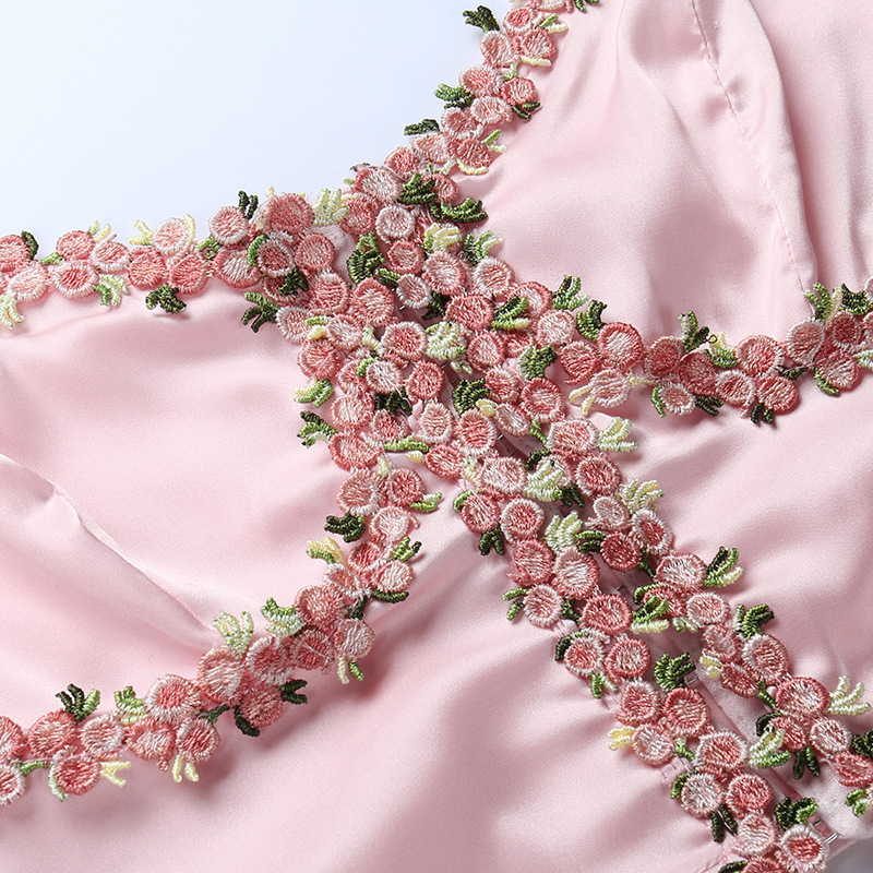 Camisola fina con escote en V y costuras florales de encaje NSAFS107670