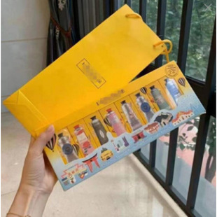 New tin foil sealed yellow eight-piece hand cream 30ml * 8 Pack autumn and winter moisturizing hand cream holiday gift box
