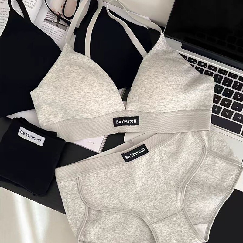 Wire-Free Triangle Cup French-Style Lingerie Set for Women with Large Busts, Minimizing Bra Set, 2026 New Popular Autumn and Winter Thin Style Wire-Free Triangle Cup French-Style Lingerie Set for Women with Large Busts, Minimizing Bra Set, 2026 New Popular Autumn and Winter Thin Style