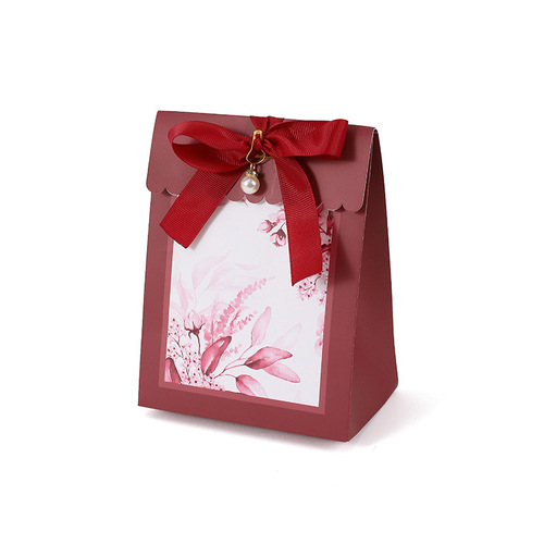 Handicrafts New Wholesale European Style Wedding Candy Box Simple Gift Creative Handbag Flower Pattern Sugar Box 