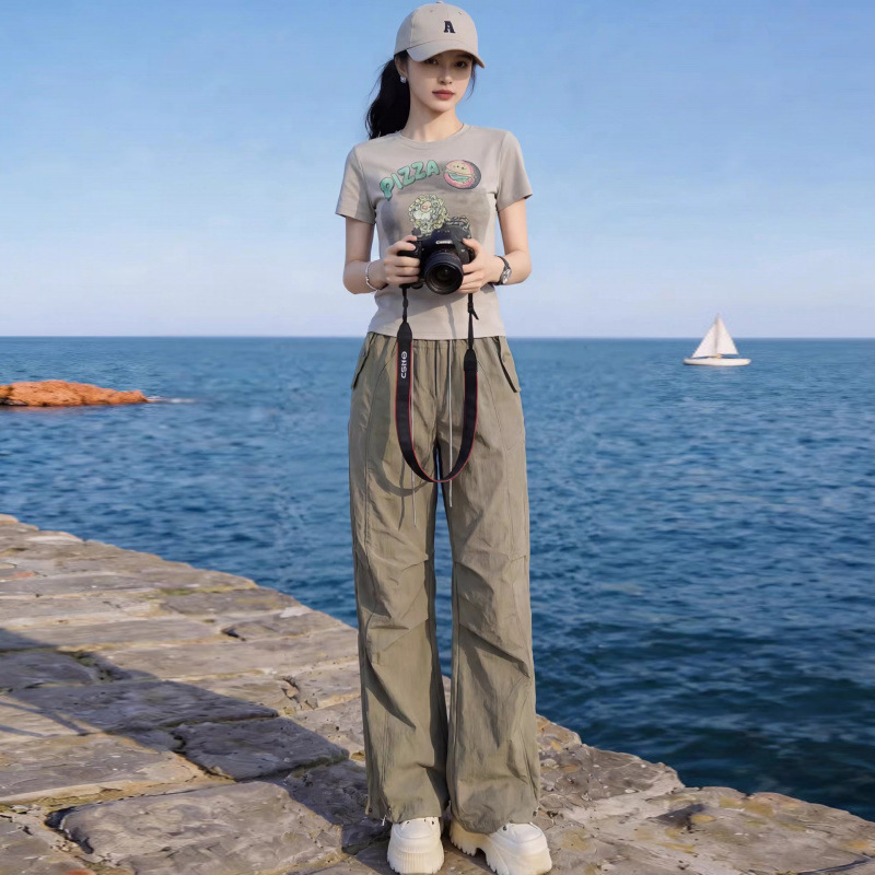 European Casual Sports Suit for Women 2026 New Summer Fashion Age-Reducing Slim-Fit Thin Short-Sleeve Cargo Pants Two-Piece Set