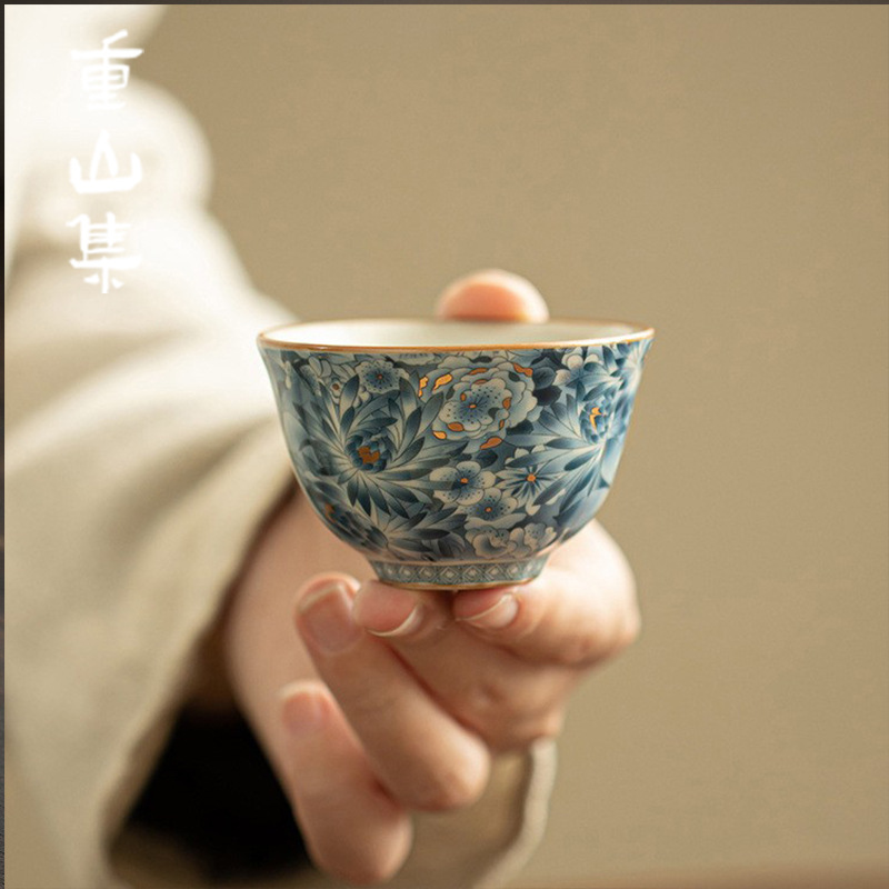 Ru Kiln Golden Wanhua 세라믹 쿵푸 작은 차 컵 가정용 차 그릇 차 시음 컵 차 세트 차 타이트 블루와 화이트 도자기 마스터 컵