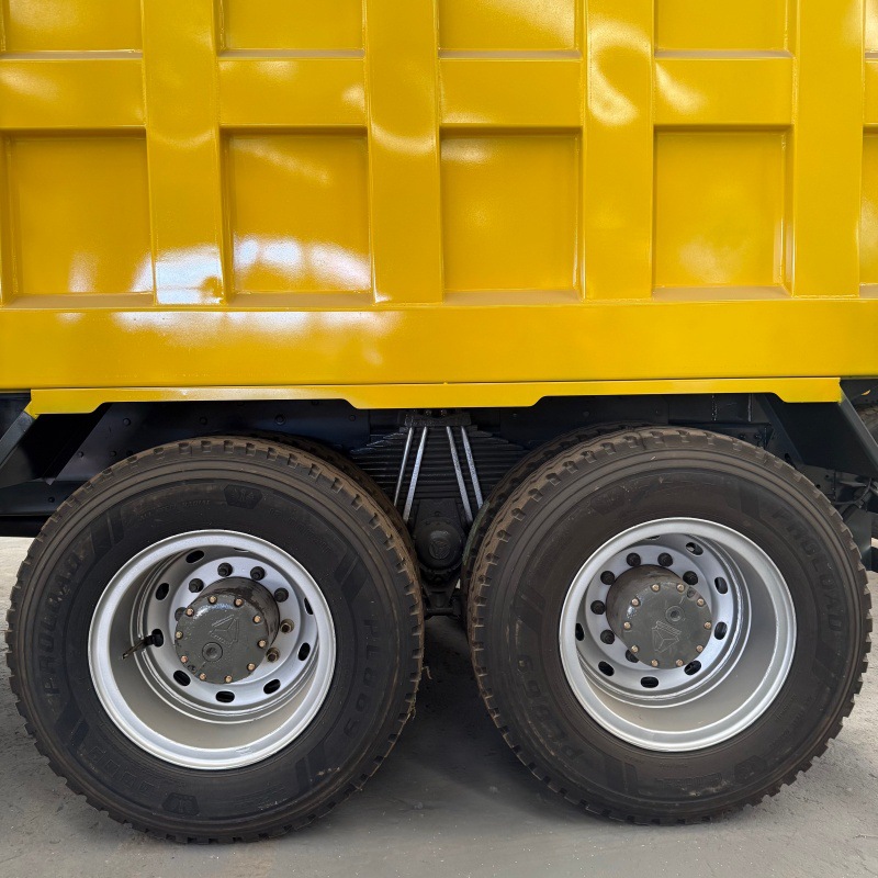 Direct export to Africa of used rear eight-wheel dump trucks for soil and construction transport, HOWO 371 horsepower dump truck