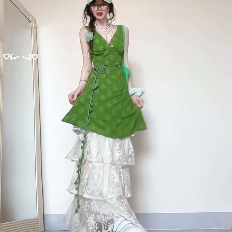 法式绿色碎花吊带背心连衣裙子女夏季2025新款小个子海边度假穿搭|undefined