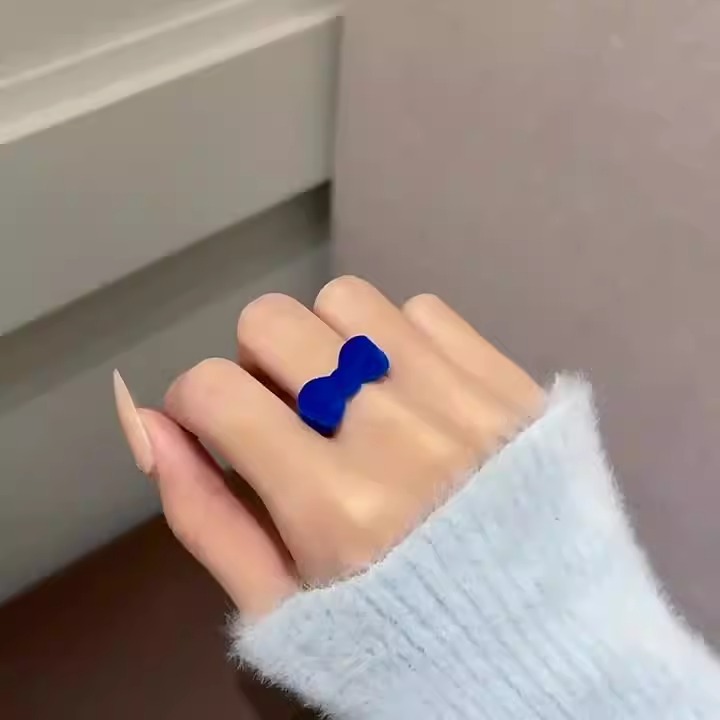Vintage Red Bow Ring For Women, Cute Niche Style Winter Accessory_voghion.com