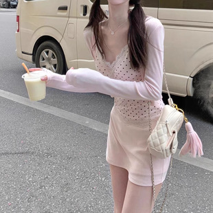 �紺��Ư�����b�޺ÿ��nϵ����һ���׷�ɫ�B��ȹ��Ů2026�¿��ȹ