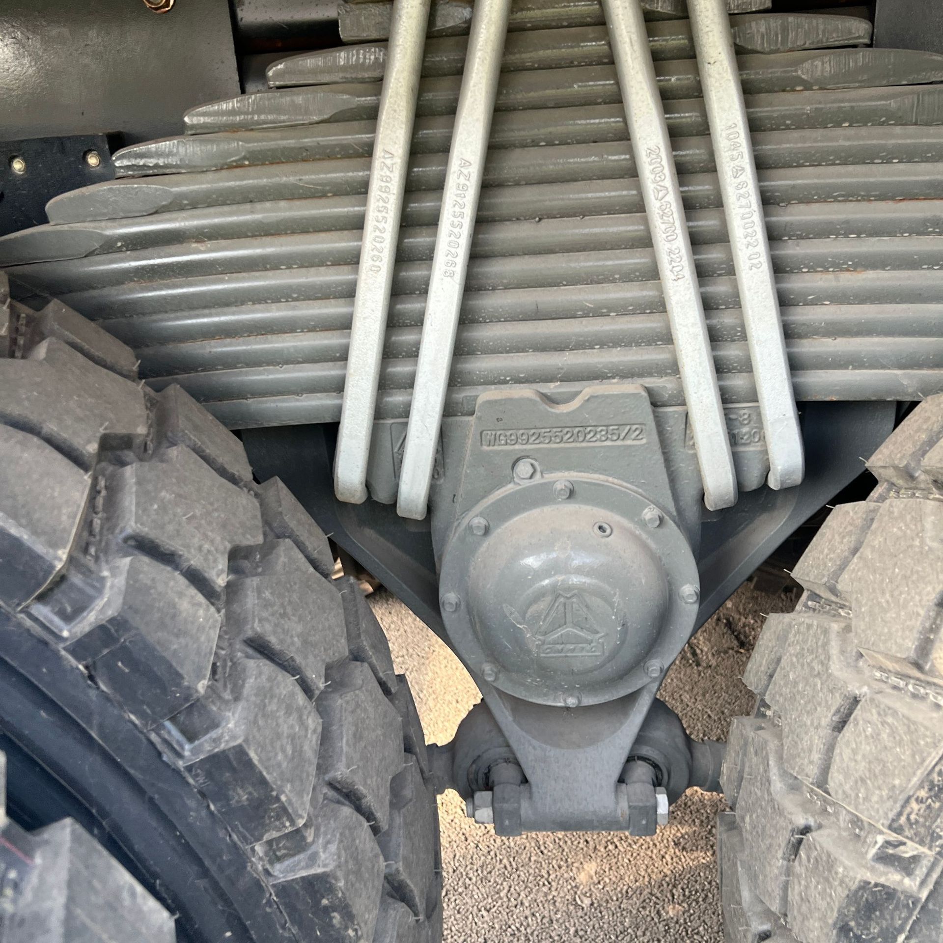 Sinotruk Howo Front-Four-Wheel, Rear-Eight-Wheel 12-Wheel Dump Truck, Mining Heavy-Duty Version, Earthmoving Truck, Transport Vehicle