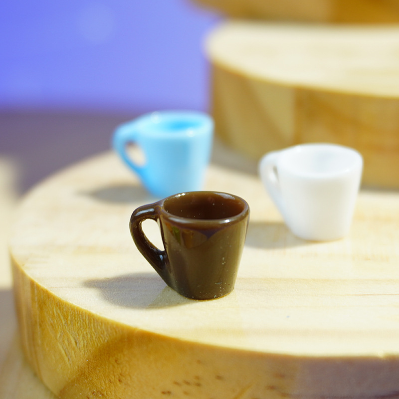 Taza Plato de resina Mini modelo en miniatura Simulación de seis colores Micro paisaje Decoración Decoración Juguete de bricolaje