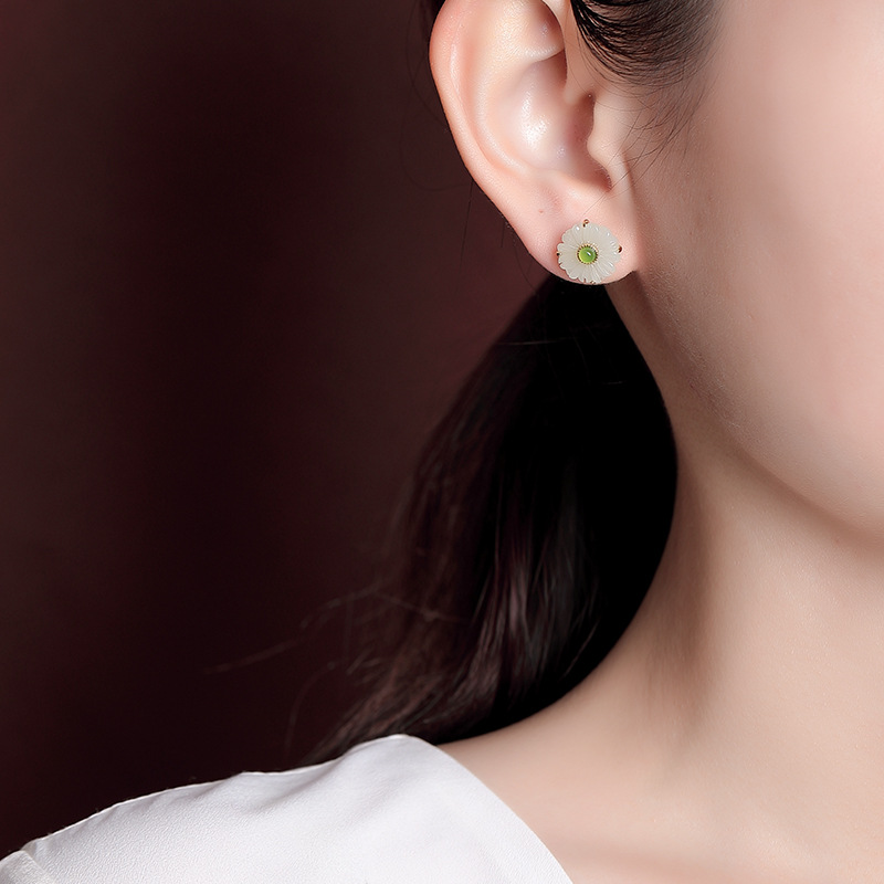 Bông tai bạc S925 mạ vàng đính ngọc bích jasper hình hoa cúc nhỏ thời trang — Kiểu màu bạc