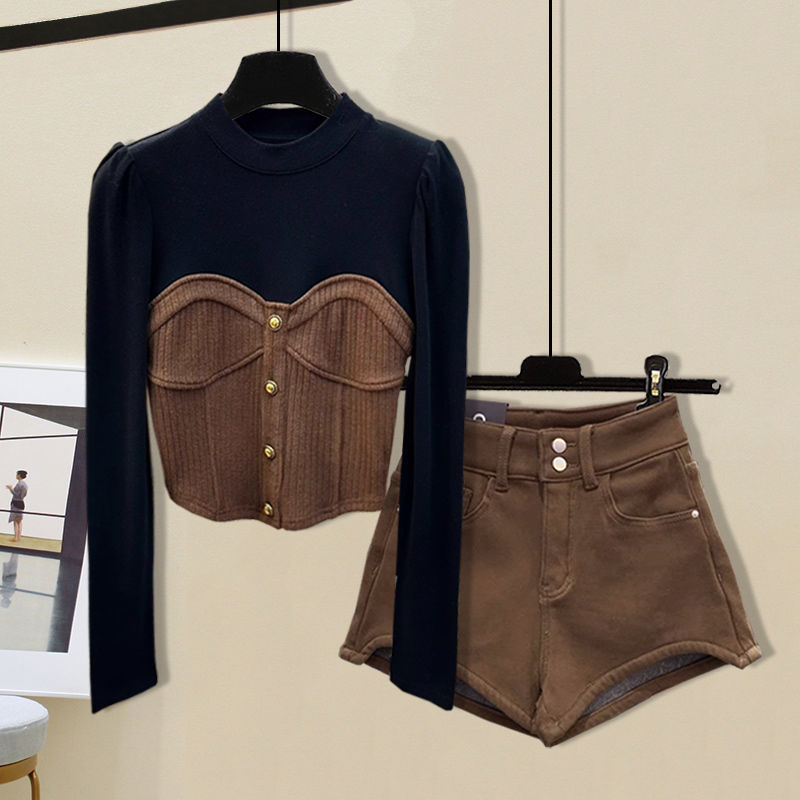 Large size women's winter suit for women 2025 new style of meat covering and slimming fake two-piece top denim shorts two-piece set