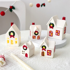 クロスボーダー新しいクリスマス装飾セラミックスノールーム雪の家の装飾品クリエイティブハウス燭台装飾デスクトップシーン装飾品