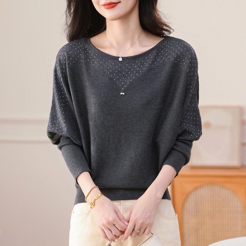 2025秋新款烫钻短款打底毛衣女蝙蝠袖套头针织衫早秋好看单穿上衣|undefined