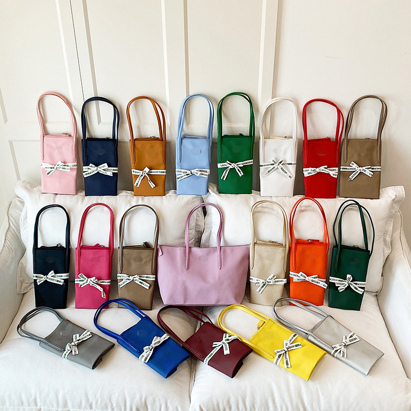 Cross-Border French Fashion New Style Horizontal Crocodile Large Tote Bag Large Capacity Shopping Bag Waterproof Commuter Handbag Cross-Border French Fashion New Style Horizontal Crocodile Large Tote Bag Large Capacity Shopping Bag Waterproof Commuter Handbag