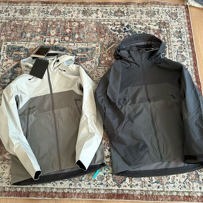 26 Autumn and Winter Outdoor New Color-Blocked Ap Jacket for Couples, Windproof and Waterproof Hard Shell Mountaineering Hiking and Skiing Jacket
